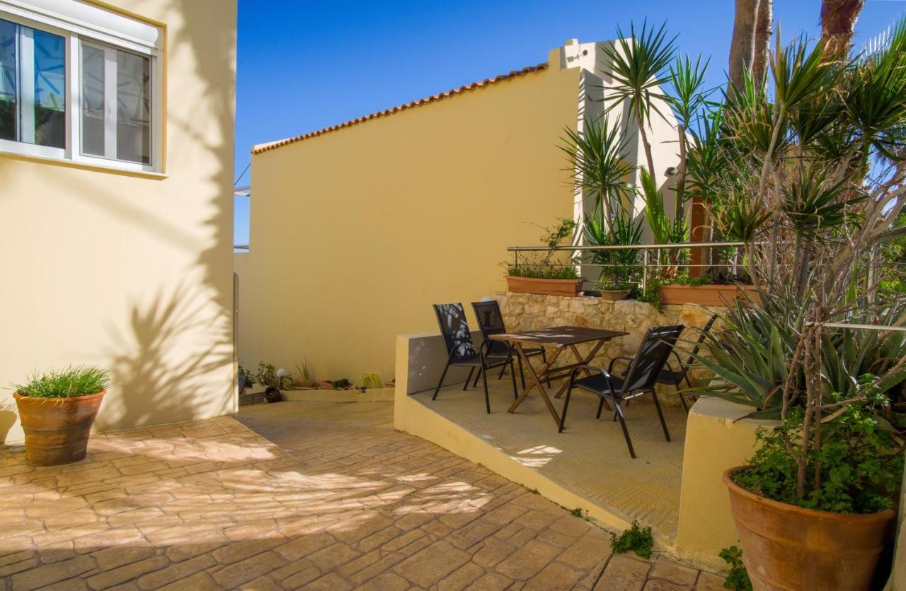 Blue Villas Agia Marina  Exterior photo